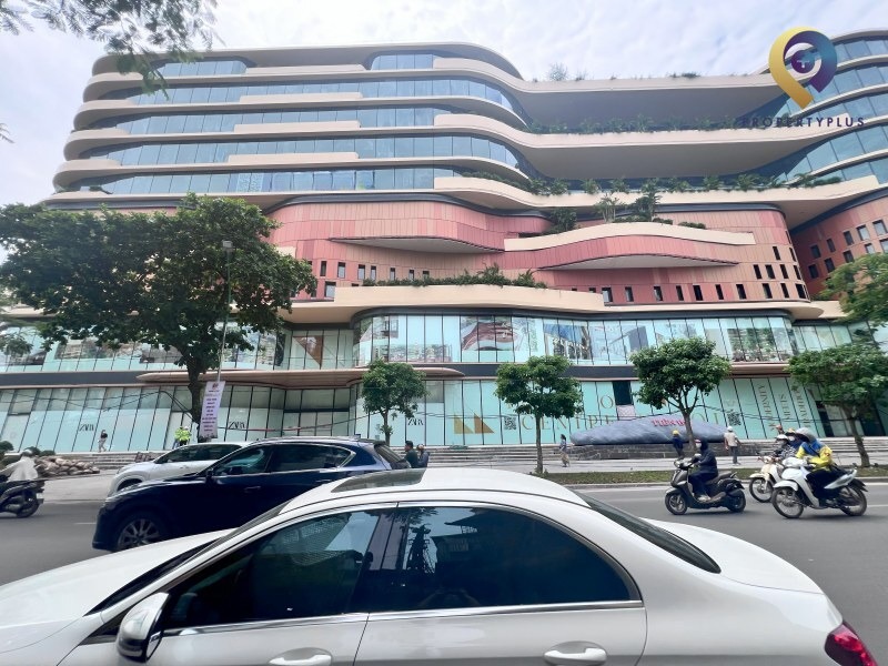 Tiến Bộ Plaza